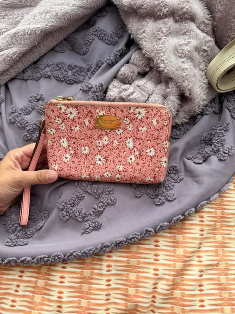 Pink Floral Wristlet Wallet - Floral Cutout Design